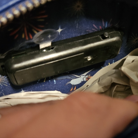 Loungefly Disney Little Mermaid Ariel Glow and Light up mini back pack - Picture 9 of 9